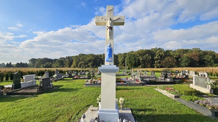 Radmožanci - obnova križa